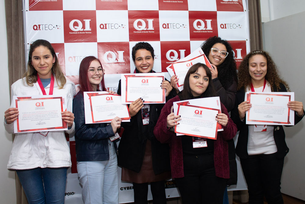 QI Passport proporciona aprendizado do Inglês gratuitamente para estudantes  da QI - QI Faculdade & Escola Técnica