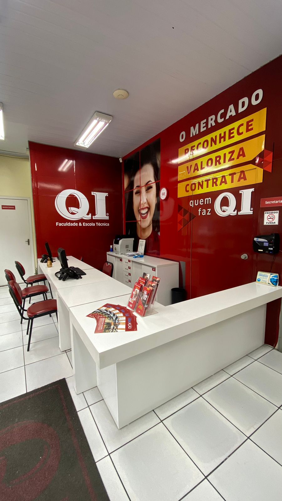 Recepção e secretaria — unidade QI Rio Grande
