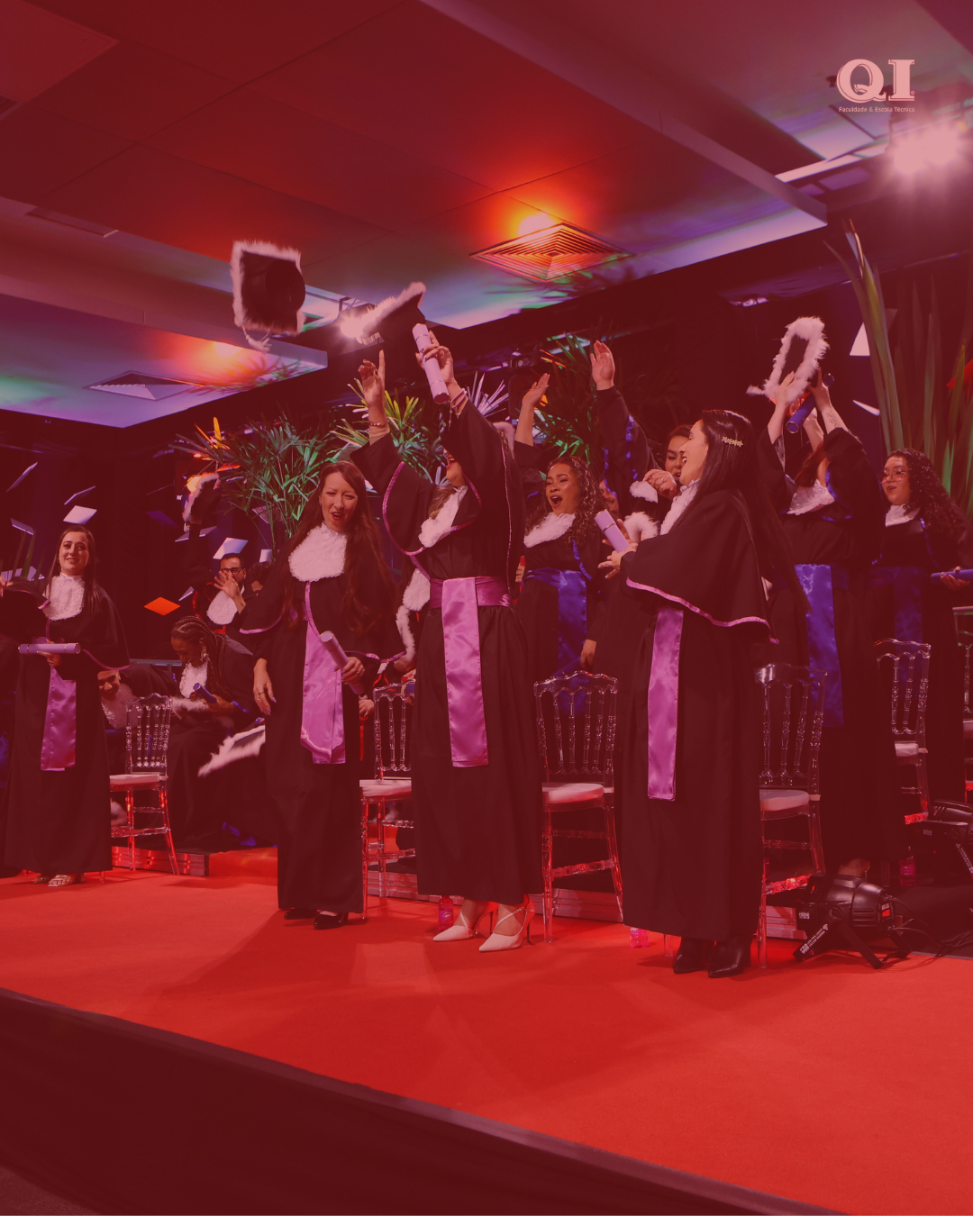Formatura da graduação QI celebra conquistas e o início de novos caminhos