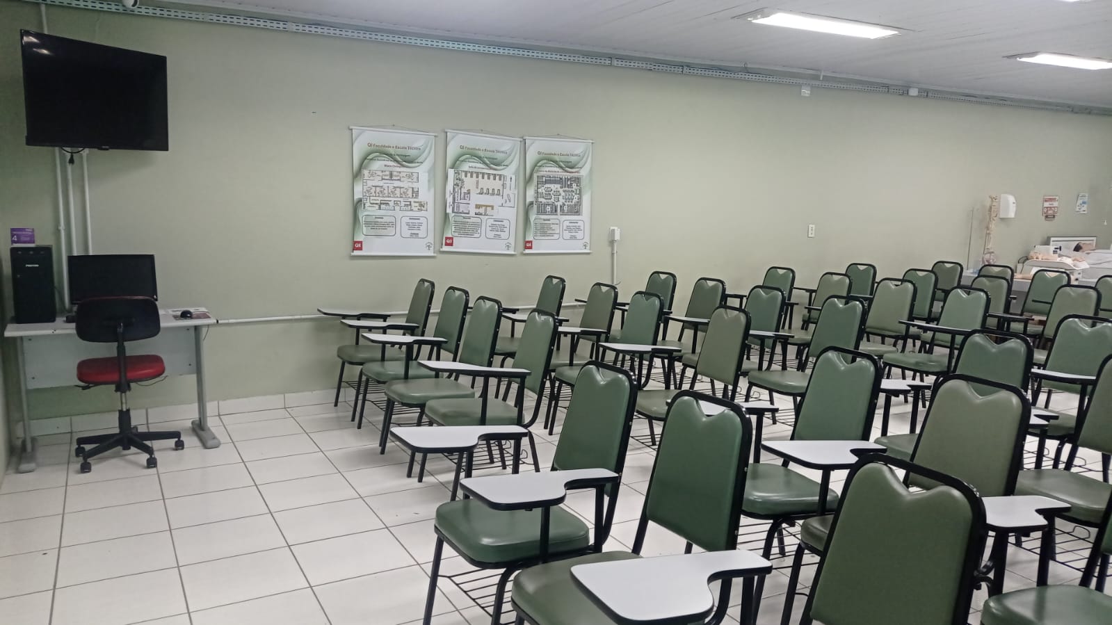 Sala de aula — Enfermagem — unidade QI PORTO ALEGRE – ZONA SUL